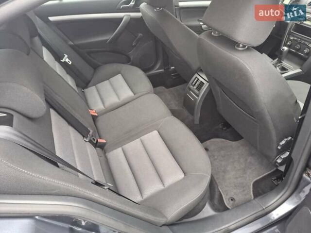 Сірий Шкода Октавія, об'ємом двигуна 1.6 л та пробігом 139 тис. км за 7990 $, фото 54 на Automoto.ua