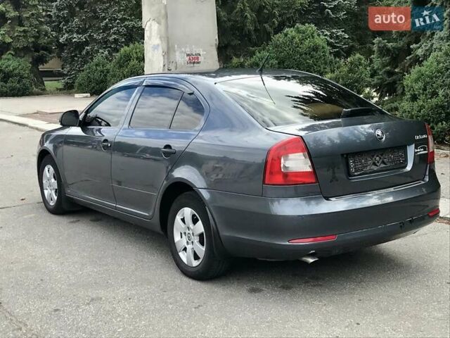Сірий Шкода Октавія, об'ємом двигуна 0 л та пробігом 197 тис. км за 6400 $, фото 6 на Automoto.ua