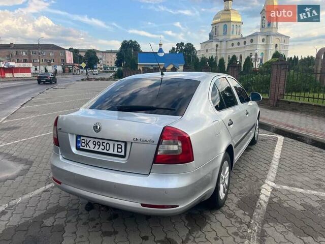 Сірий Шкода Октавія, об'ємом двигуна 1.6 л та пробігом 293 тис. км за 6400 $, фото 9 на Automoto.ua