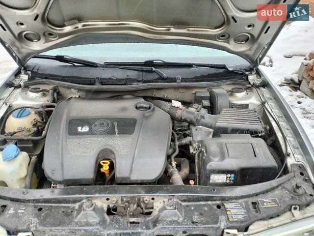 Серый Шкода Октавия, объемом двигателя 1.6 л и пробегом 269 тыс. км за 5300 $, фото 6 на Automoto.ua