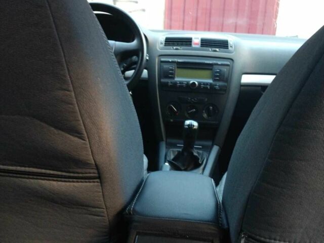 Серый Шкода Октавия, объемом двигателя 1.6 л и пробегом 100 тыс. км за 6800 $, фото 4 на Automoto.ua