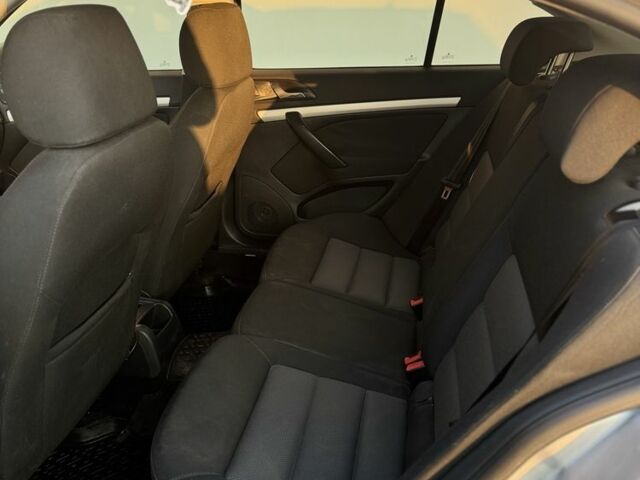 Серый Шкода Октавия, объемом двигателя 1.6 л и пробегом 245 тыс. км за 5500 $, фото 8 на Automoto.ua