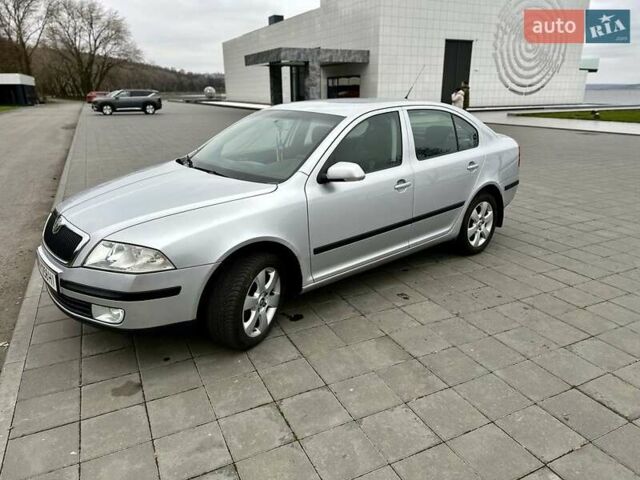 Сірий Шкода Октавія, об'ємом двигуна 2 л та пробігом 285 тис. км за 4999 $, фото 2 на Automoto.ua
