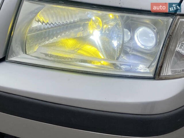 Серый Шкода Октавия, объемом двигателя 1.6 л и пробегом 275 тыс. км за 5500 $, фото 2 на Automoto.ua