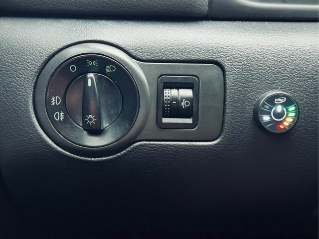 Серый Шкода Октавия, объемом двигателя 1.6 л и пробегом 100 тыс. км за 5100 $, фото 17 на Automoto.ua