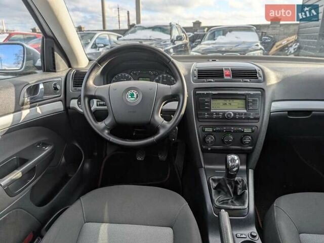 Сірий Шкода Октавія, об'ємом двигуна 1.6 л та пробігом 177 тис. км за 7250 $, фото 34 на Automoto.ua