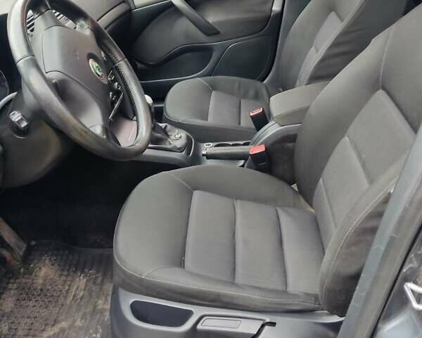 Серый Шкода Октавия, объемом двигателя 1.9 л и пробегом 280 тыс. км за 6999 $, фото 13 на Automoto.ua