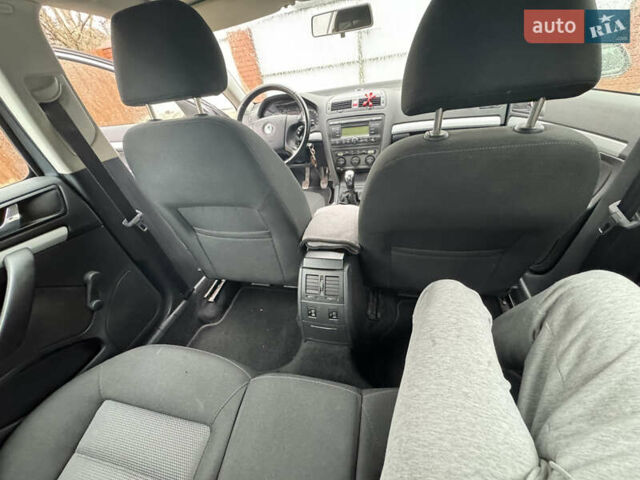 Серый Шкода Октавия, объемом двигателя 1.6 л и пробегом 154 тыс. км за 5900 $, фото 8 на Automoto.ua