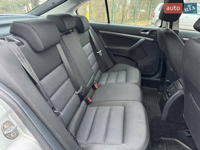 Серый Шкода Октавия, объемом двигателя 1.6 л и пробегом 190 тыс. км за 6390 $, фото 48 на Automoto.ua