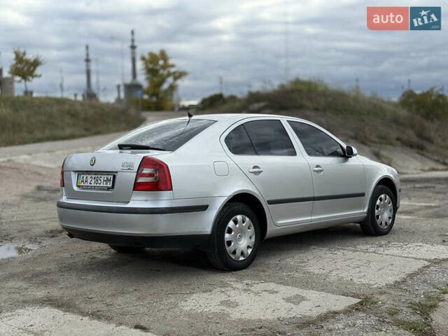 Серый Шкода Октавия, объемом двигателя 1.6 л и пробегом 260 тыс. км за 5200 $, фото 5 на Automoto.ua