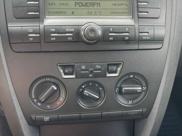 Сірий Шкода Октавія, об'ємом двигуна 1.6 л та пробігом 430 тис. км за 4100 $, фото 4 на Automoto.ua