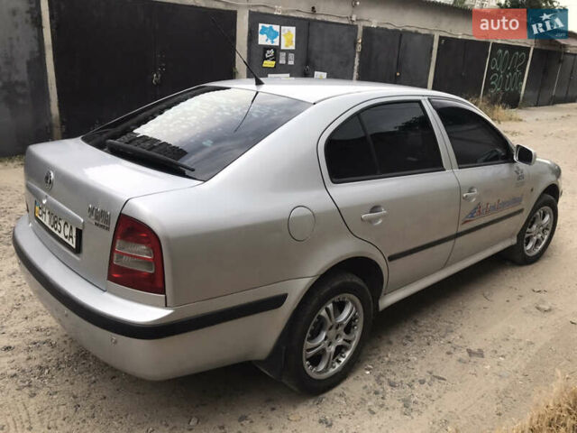 Серый Шкода Октавия, объемом двигателя 1.6 л и пробегом 227 тыс. км за 5400 $, фото 3 на Automoto.ua