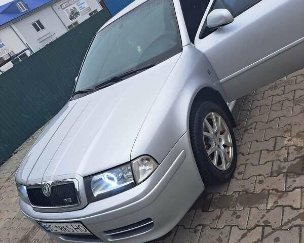 Серый Шкода Октавия, объемом двигателя 1.8 л и пробегом 250 тыс. км за 5800 $, фото 1 на Automoto.ua