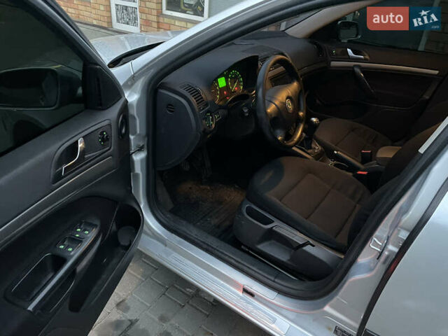 Сірий Шкода Октавія, об'ємом двигуна 1.97 л та пробігом 190 тис. км за 5800 $, фото 17 на Automoto.ua