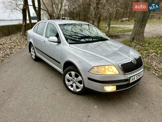 Сірий Шкода Октавія, об'ємом двигуна 2 л та пробігом 285 тис. км за 4999 $, фото 10 на Automoto.ua