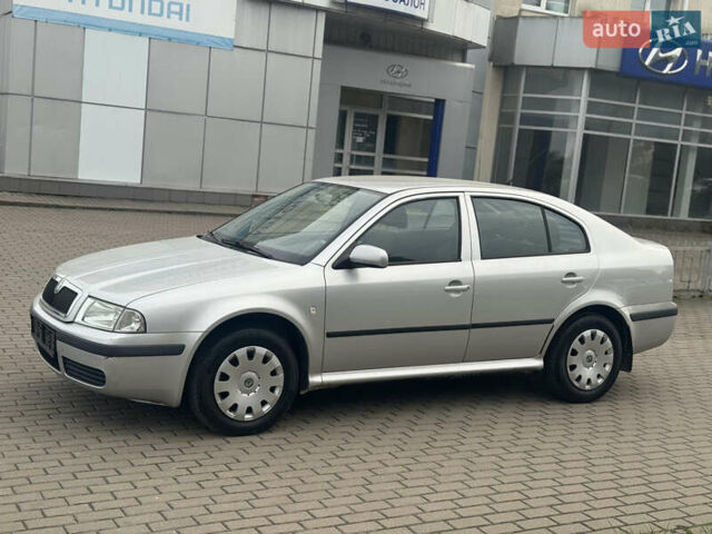 Серый Шкода Октавия, объемом двигателя 1.6 л и пробегом 235 тыс. км за 5299 $, фото 3 на Automoto.ua