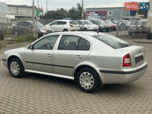 Серый Шкода Октавия, объемом двигателя 1.6 л и пробегом 235 тыс. км за 5299 $, фото 4 на Automoto.ua