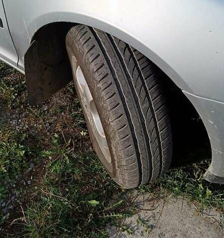 Серый Шкода Октавия, объемом двигателя 1.6 л и пробегом 204 тыс. км за 4900 $, фото 1 на Automoto.ua