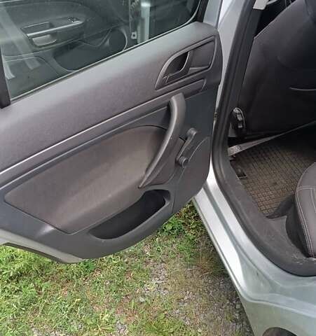 Серый Шкода Октавия, объемом двигателя 1.6 л и пробегом 204 тыс. км за 4900 $, фото 15 на Automoto.ua