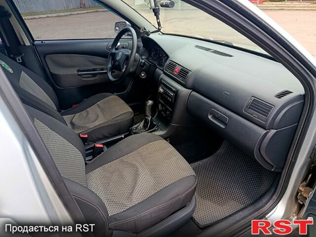 Сірий Шкода Октавія, об'ємом двигуна 1.6 л та пробігом 0 тис. км за 4999 $, фото 10 на Automoto.ua