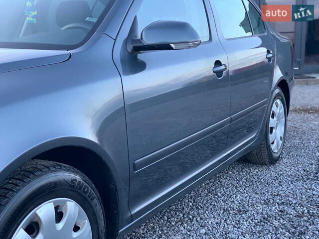 Серый Шкода Октавия, объемом двигателя 1.6 л и пробегом 193 тыс. км за 6300 $, фото 6 на Automoto.ua