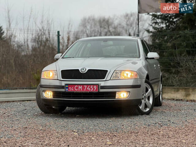 Серый Шкода Октавия, объемом двигателя 1.6 л и пробегом 190 тыс. км за 6390 $, фото 1 на Automoto.ua