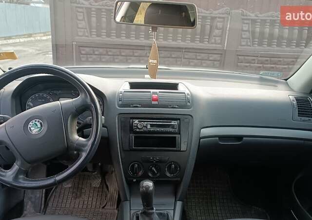 Серый Шкода Октавия, объемом двигателя 1.6 л и пробегом 204 тыс. км за 4900 $, фото 20 на Automoto.ua