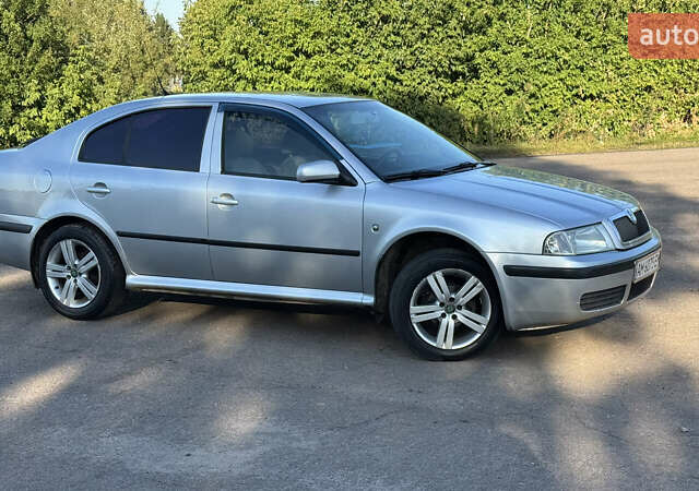 Сірий Шкода Октавія, об'ємом двигуна 1.6 л та пробігом 360 тис. км за 4499 $, фото 12 на Automoto.ua