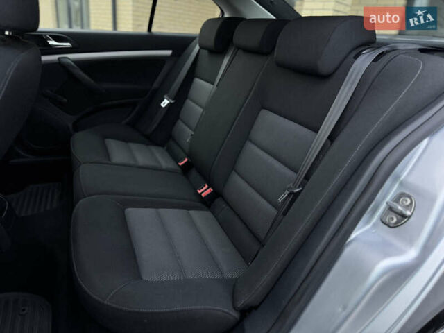 Серый Шкода Октавия, объемом двигателя 1.6 л и пробегом 164 тыс. км за 6400 $, фото 18 на Automoto.ua