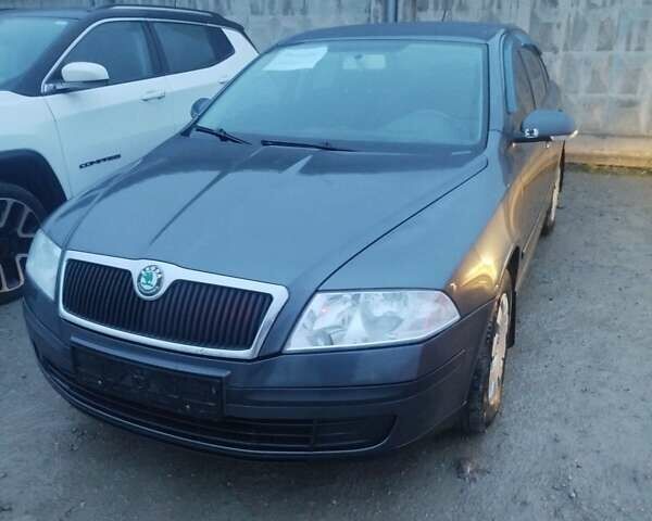 Серый Шкода Октавия, объемом двигателя 1.6 л и пробегом 290 тыс. км за 4400 $, фото 1 на Automoto.ua
