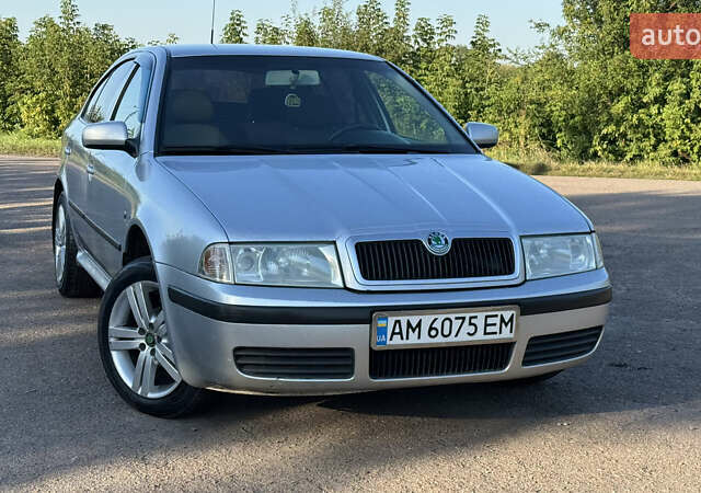 Сірий Шкода Октавія, об'ємом двигуна 1.6 л та пробігом 360 тис. км за 4499 $, фото 1 на Automoto.ua