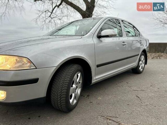 Сірий Шкода Октавія, об'ємом двигуна 2 л та пробігом 285 тис. км за 4999 $, фото 6 на Automoto.ua