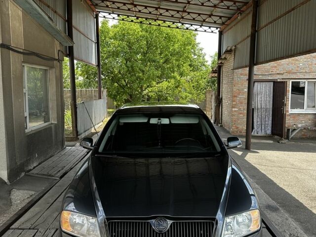 Серый Шкода Октавия, объемом двигателя 1.6 л и пробегом 224 тыс. км за 6800 $, фото 1 на Automoto.ua