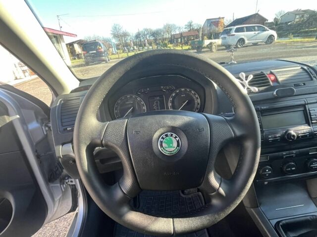 Шкода Октавія 2008 у Самборе на Automoto.ua Сірий Шкода Октавія, об'ємом двигуна 1.9 л та пробігом 238 тис. км за 5800 $, фото 4 на Automoto.ua