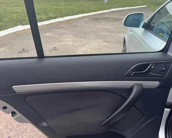 Серый Шкода Октавия, объемом двигателя 1.4 л и пробегом 2 тыс. км за 7500 $, фото 23 на Automoto.ua