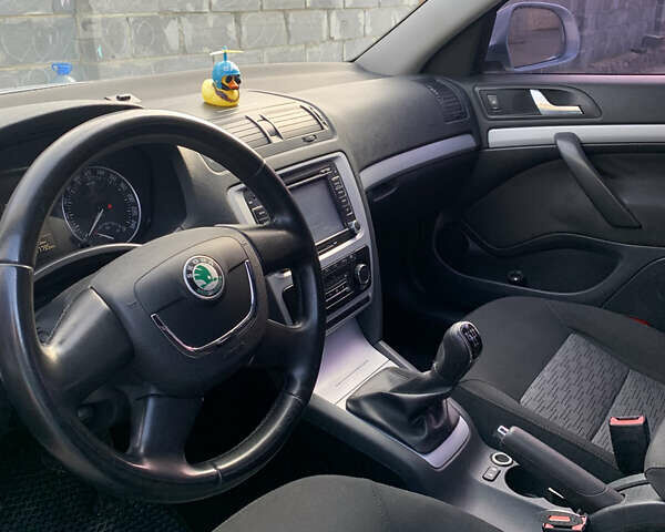 Сірий Шкода Октавія, об'ємом двигуна 1.6 л та пробігом 207 тис. км за 6900 $, фото 7 на Automoto.ua