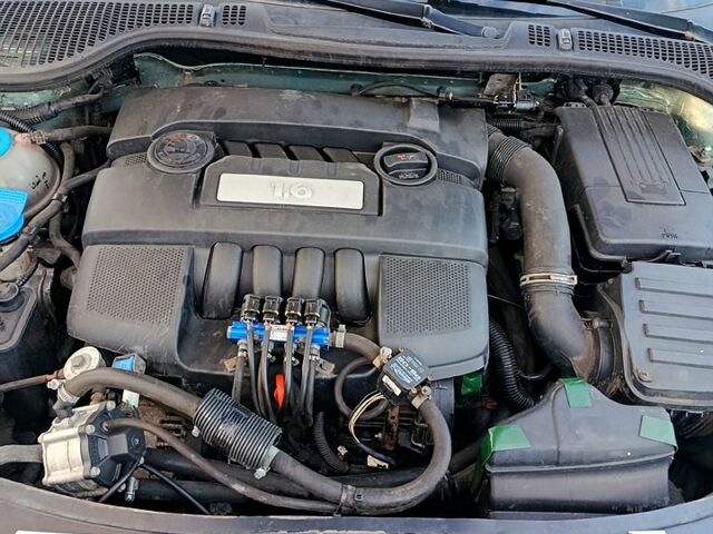 Серый Шкода Октавия, объемом двигателя 1.6 л и пробегом 230 тыс. км за 7800 $, фото 10 на Automoto.ua