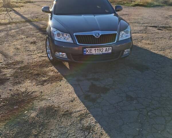 Серый Шкода Октавия, объемом двигателя 1.8 л и пробегом 162 тыс. км за 10800 $, фото 2 на Automoto.ua