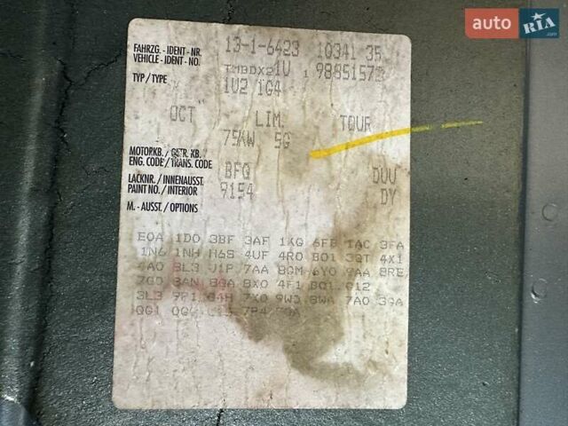 Серый Шкода Октавия, объемом двигателя 1.6 л и пробегом 213 тыс. км за 5600 $, фото 54 на Automoto.ua