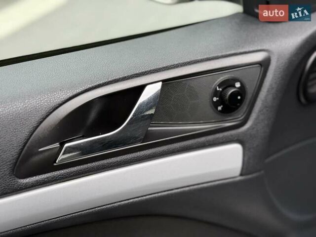 Шкода Октавия 2009 в Хусте на Automoto.ua Серый Шкода Октавия, объемом двигателя 1.4 л и пробегом 200 тыс. км за 6199 $, фото 38 на Automoto.ua