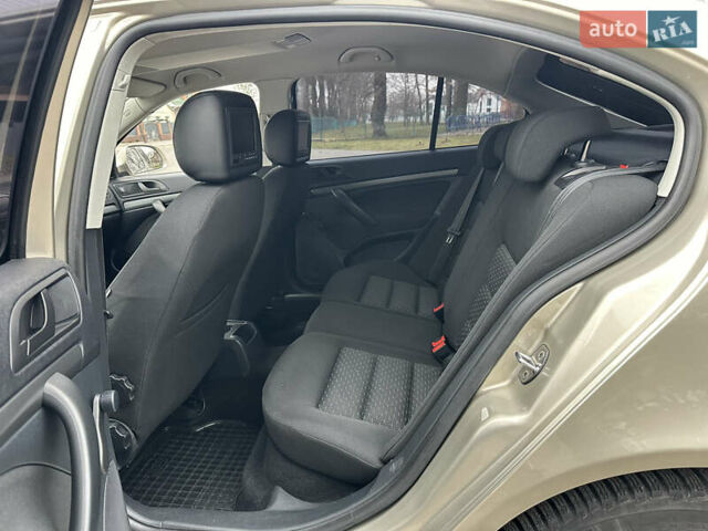 Серый Шкода Октавия, объемом двигателя 1.6 л и пробегом 159 тыс. км за 7499 $, фото 41 на Automoto.ua