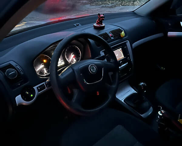 Серый Шкода Октавия, объемом двигателя 1.4 л и пробегом 320 тыс. км за 6500 $, фото 16 на Automoto.ua