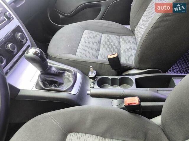 Сірий Шкода Октавія, об'ємом двигуна 1.6 л та пробігом 164 тис. км за 7500 $, фото 23 на Automoto.ua