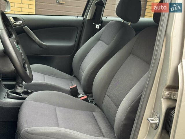 Сірий Шкода Октавія, об'ємом двигуна 1.6 л та пробігом 191 тис. км за 5950 $, фото 19 на Automoto.ua