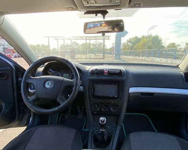 Серый Шкода Октавия, объемом двигателя 1.6 л и пробегом 343 тыс. км за 6300 $, фото 5 на Automoto.ua