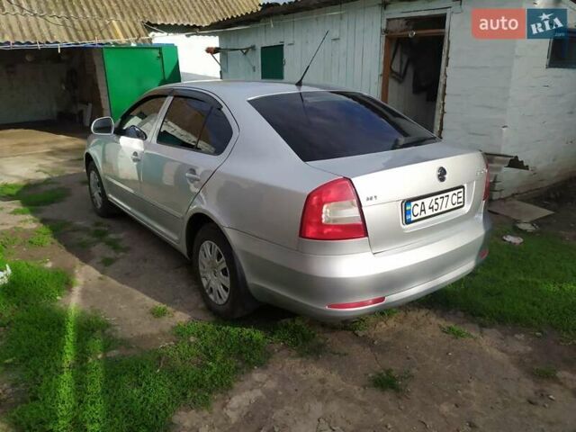 Серый Шкода Октавия, объемом двигателя 1.6 л и пробегом 164 тыс. км за 7200 $, фото 1 на Automoto.ua