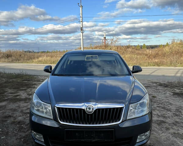 Серый Шкода Октавия, объемом двигателя 1.6 л и пробегом 227 тыс. км за 7950 $, фото 7 на Automoto.ua