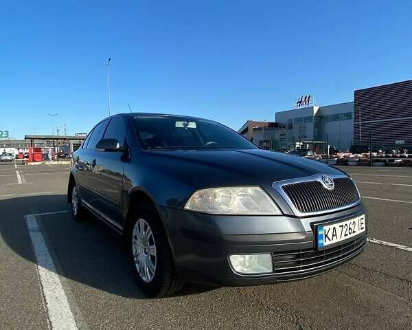 Серый Шкода Октавия, объемом двигателя 1.6 л и пробегом 343 тыс. км за 5900 $, фото 8 на Automoto.ua