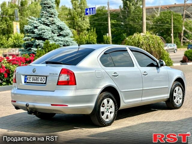 Сірий Шкода Октавія, об'ємом двигуна 1.6 л та пробігом 175 тис. км за 8900 $, фото 6 на Automoto.ua