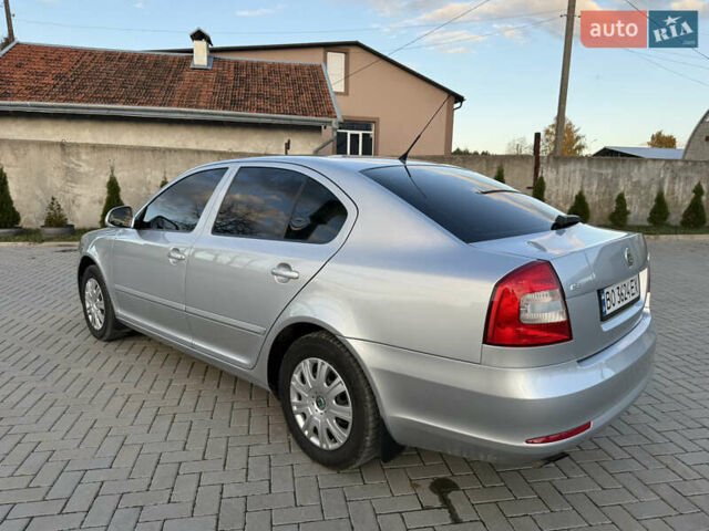 Серый Шкода Октавия, объемом двигателя 1.8 л и пробегом 260 тыс. км за 8999 $, фото 42 на Automoto.ua